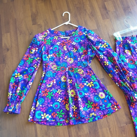 WOMEN'S COLOURFUL VINTAGE 2PC OUTFIT .VER - Picture 2 of 4